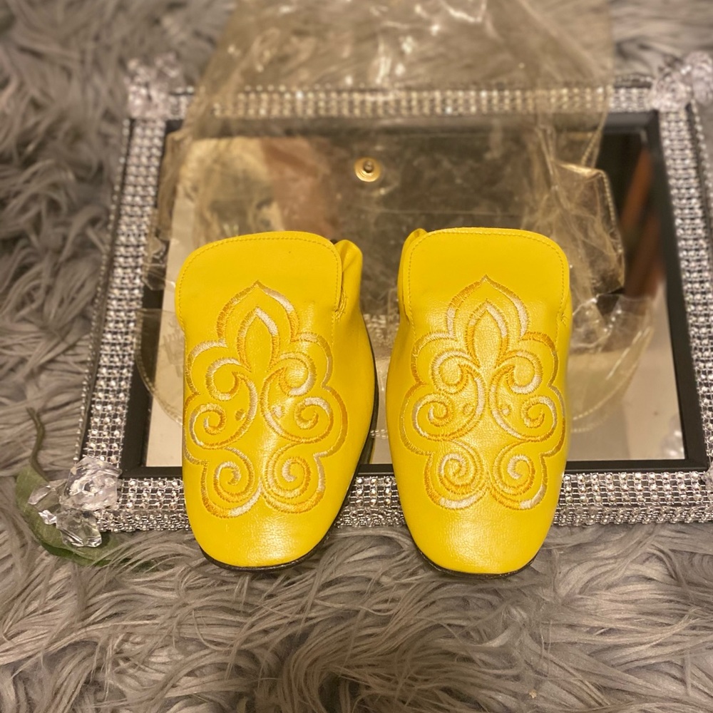Vintage Mercury Yellow Fold Up Flats